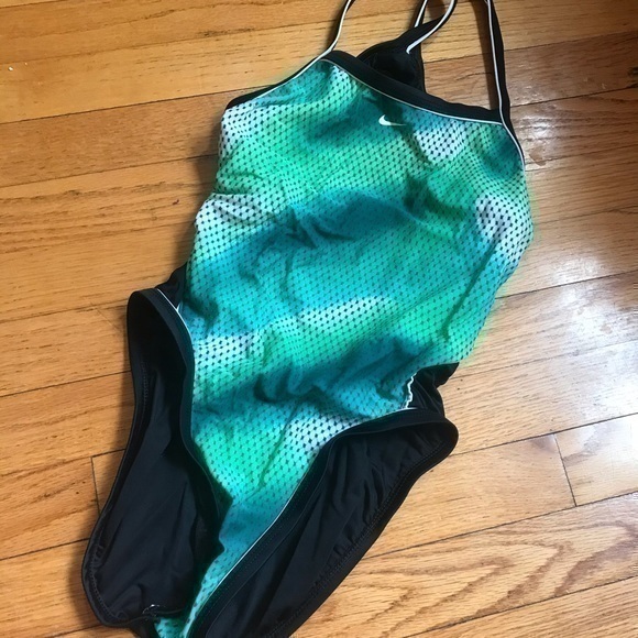 Nike One Piece, Competitive Speedo Style Swimsuit. - Picture 1 of 4